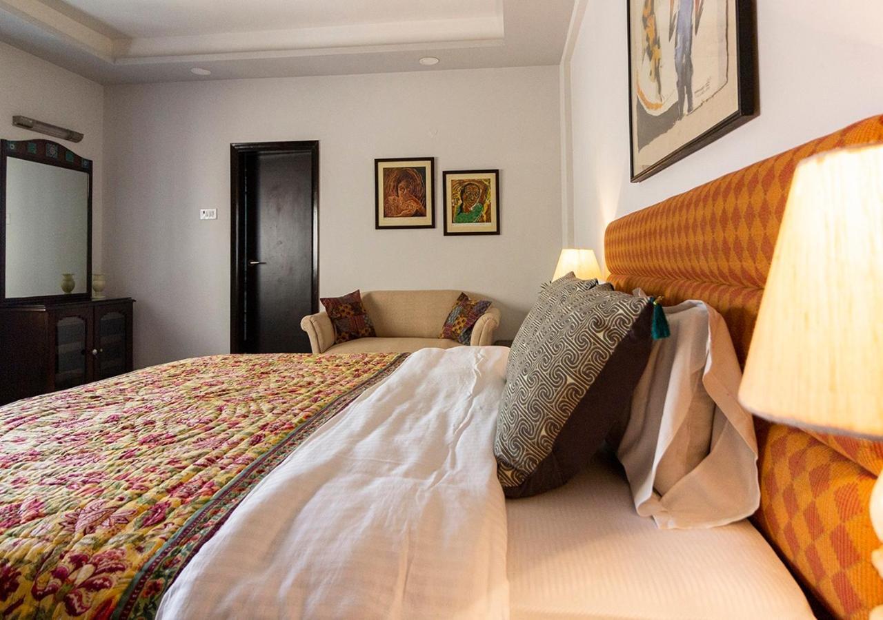 Neelam Bed & Breakfast Калькутта Экстерьер фото