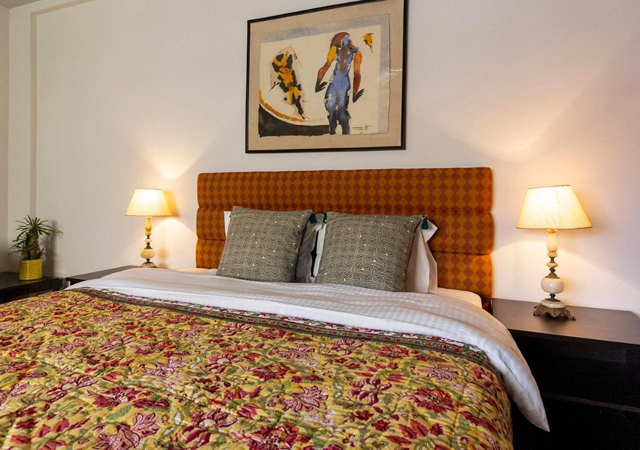 Neelam Bed & Breakfast Калькутта Экстерьер фото