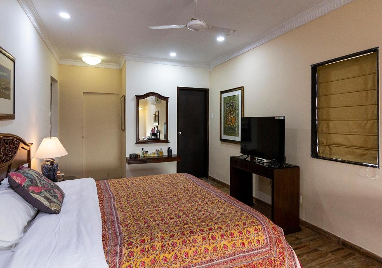 Neelam Bed & Breakfast Калькутта Экстерьер фото