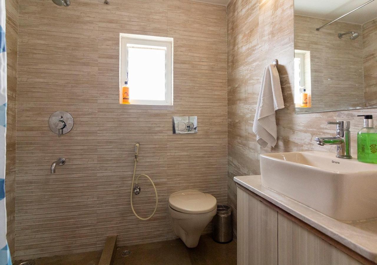 Neelam Bed & Breakfast Калькутта Экстерьер фото