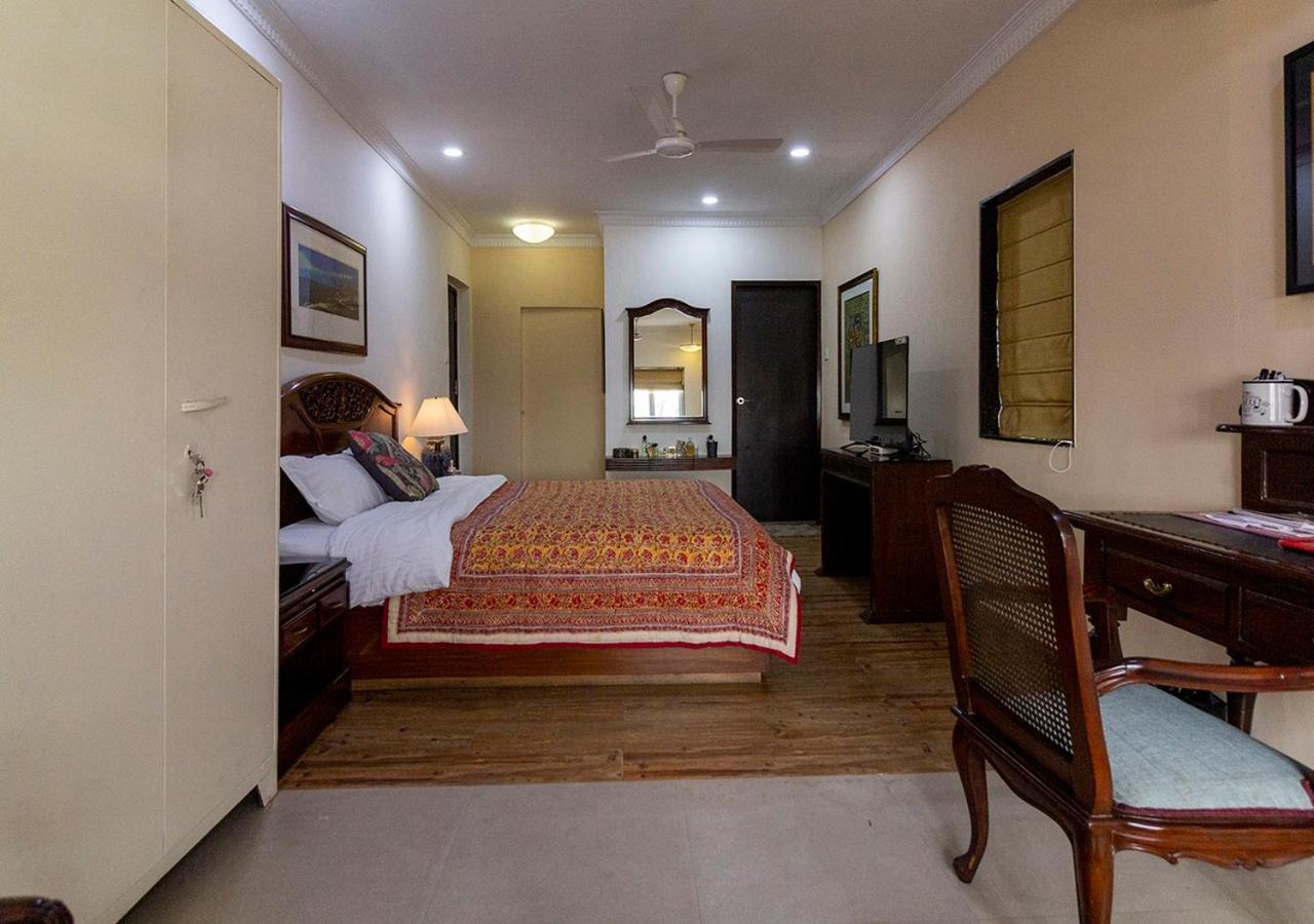 Neelam Bed & Breakfast Калькутта Экстерьер фото