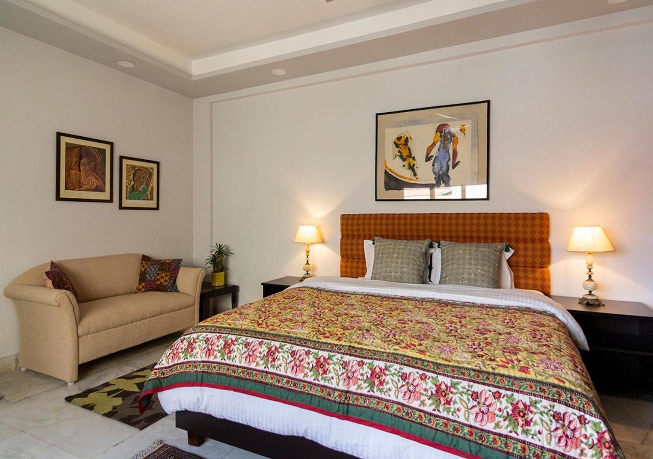 Neelam Bed & Breakfast Калькутта Экстерьер фото
