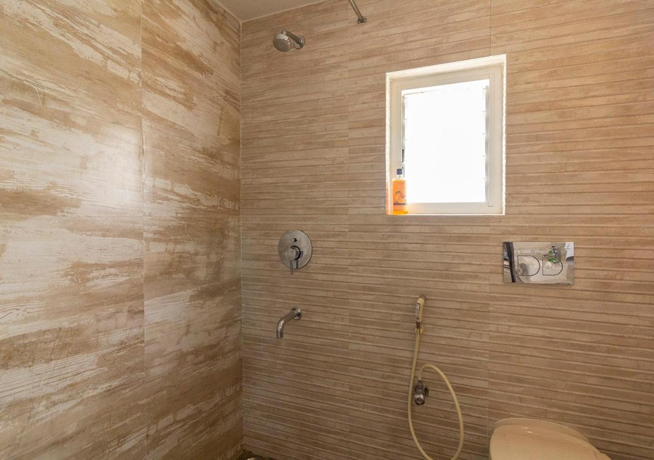 Neelam Bed & Breakfast Калькутта Экстерьер фото