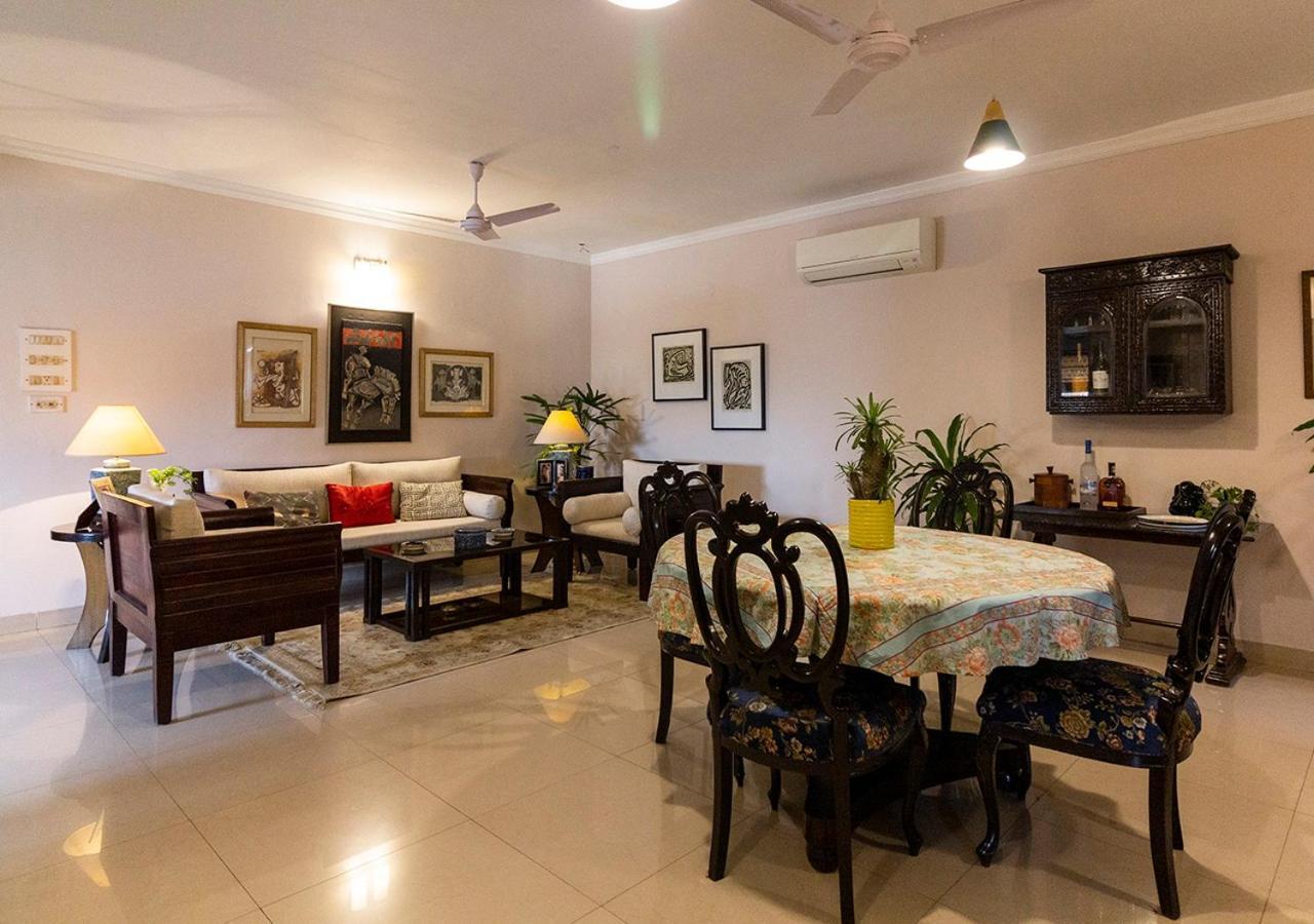 Neelam Bed & Breakfast Калькутта Экстерьер фото